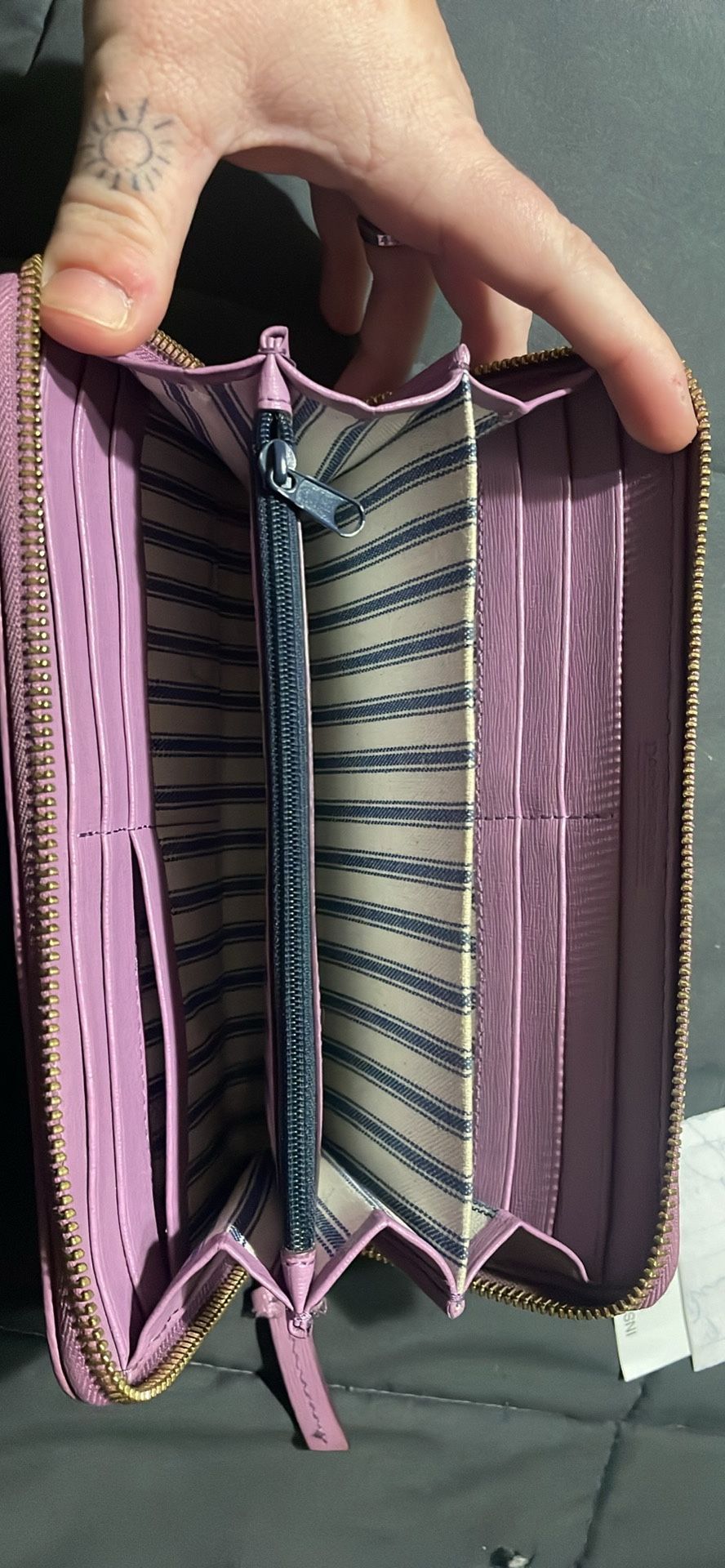Dooney And bourke Wallet