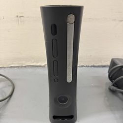 Xbox 360 Console Bundle  