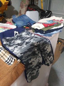 Ropita De Niño De 12 A 18 Meses Pijamas Shorts Playeras Y Swetery Pantaloneras.