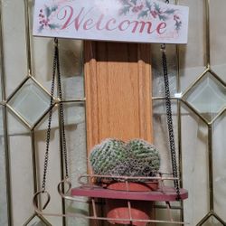 NEW Beautiful welcome sign / hanging planter  for Christmas decoration