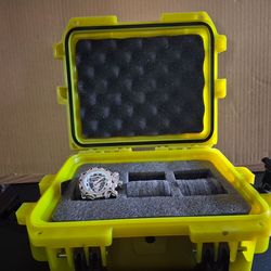 Invicta watch case