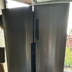French Door Refrigerator With Bottom Freezer