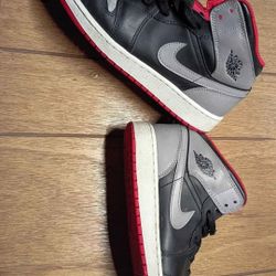 Jordan Retro 1s  7Y 