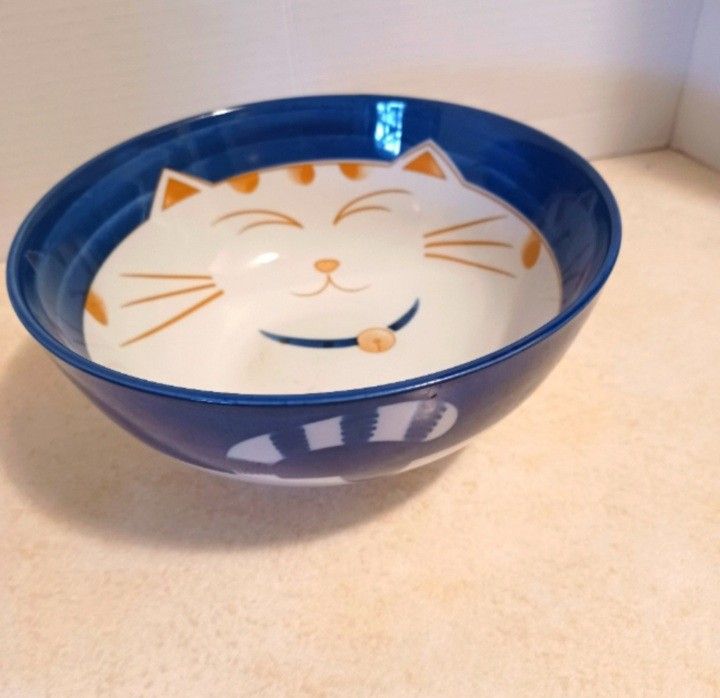 8" New Fine Ceramic Footed Serving Bowl Smiling Blue Cat