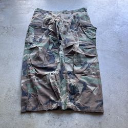 Vintage Y2K Camo Baggy Cargo Pants