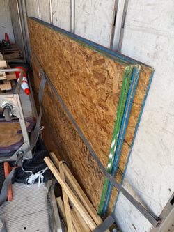 Plywood