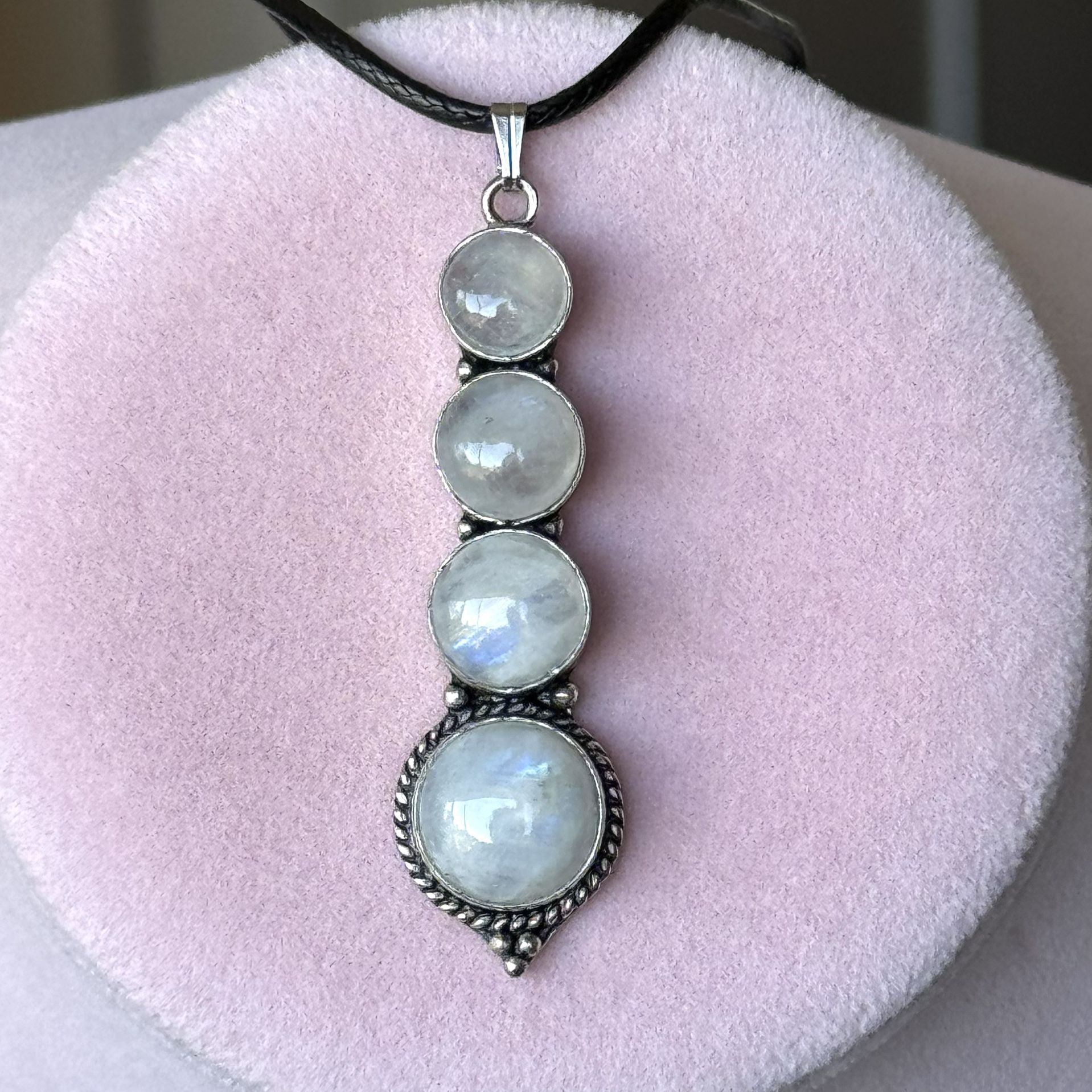 Moonstone Pendant 𩵠925 Stamped On 16-18āinch black necklace