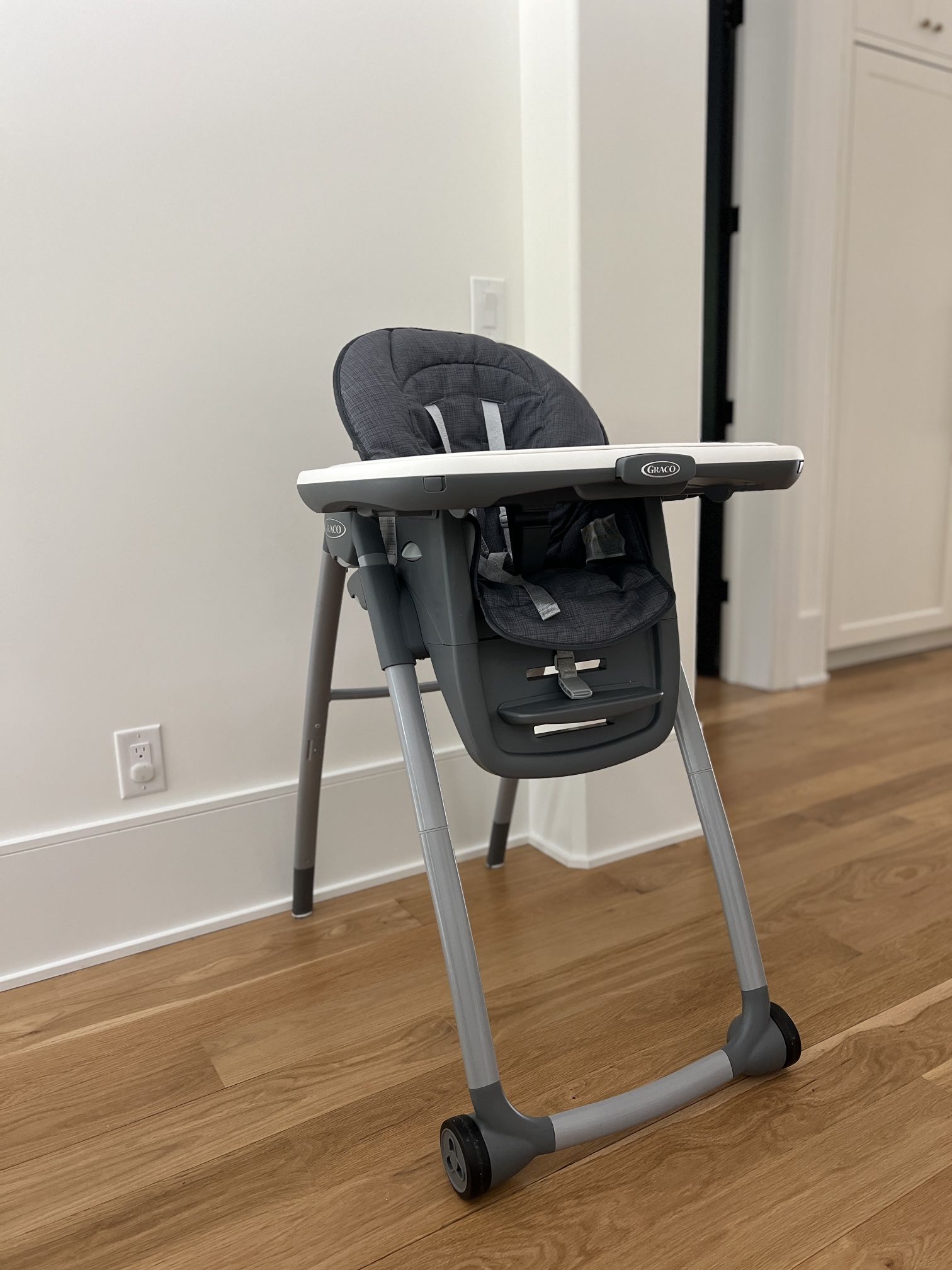 Like New Graco high chair