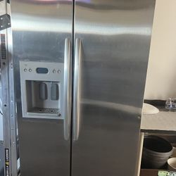 Refrigerator - Kitchenaid