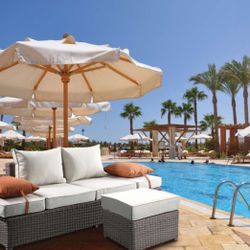 patio set High Quality Wicker Resign Outdoor Fabric Waterproof Resistant Sofa And Ottoman With Cushions And Pillows