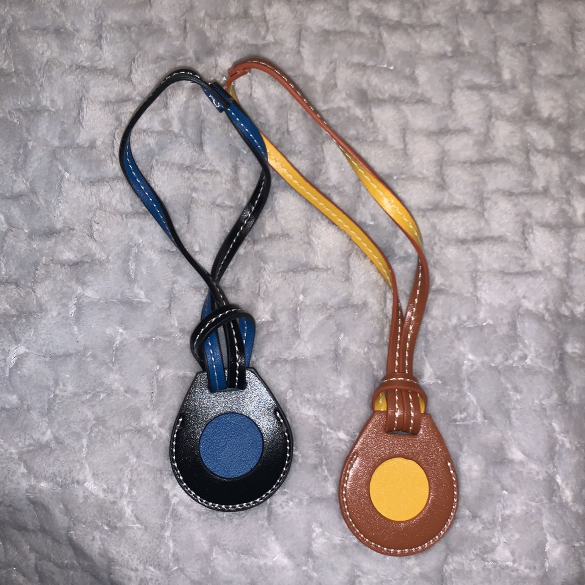 Apple Air Tag Case Keychain