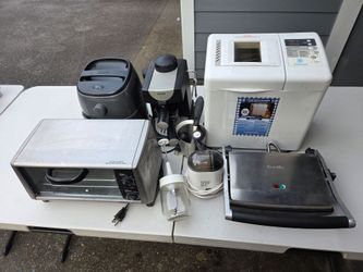 Small kitchen electronics