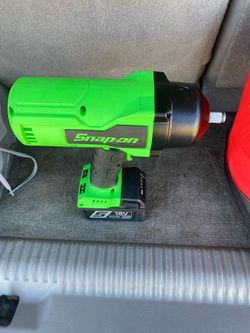 Snap on impact gun