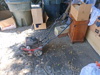 Briggs & Stratton Yard Machine Gas Lawn Edger 