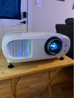 Epson 4k 3 LCD  home cinema 3800