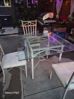 Dinning or Dinette table