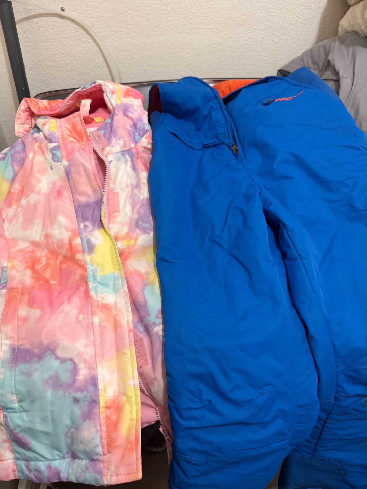 Snow jacket and pants