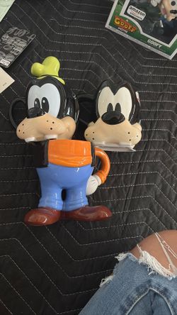 3 Goofy Mugs