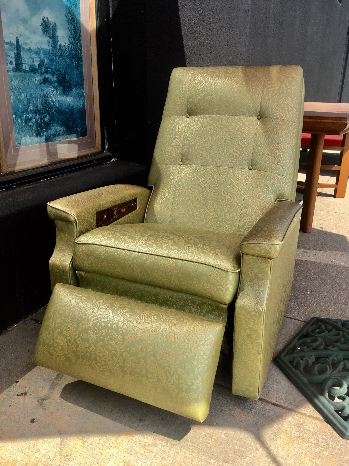 Vintage 70 s Mid Century Lime Green Niagara Recliner Chair for
