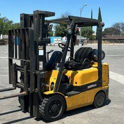 Caterpillar Forklift