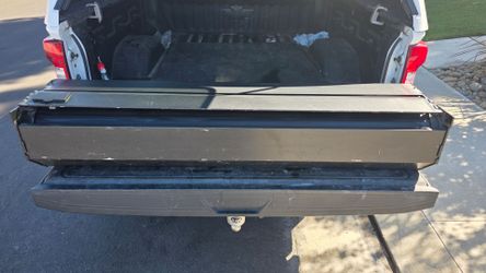 2020+ Chevy GMC 2500HD Retrax Tonneau Retractable Bed Cover