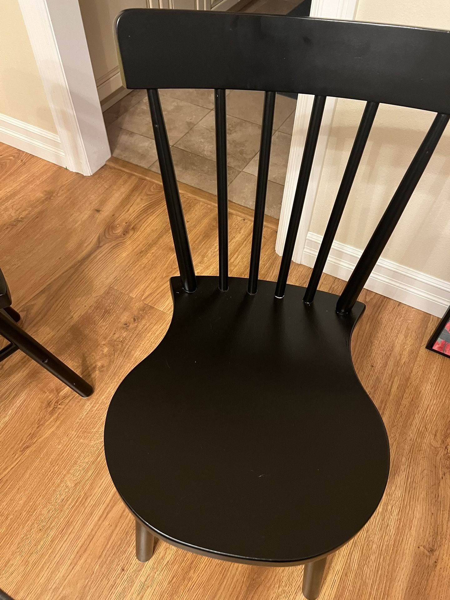 Black Chair ( Selling 6 Chairs In Total)