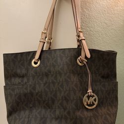 Michael Kors Purse In Brown