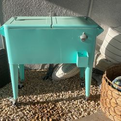 Outdoor Ice Chest