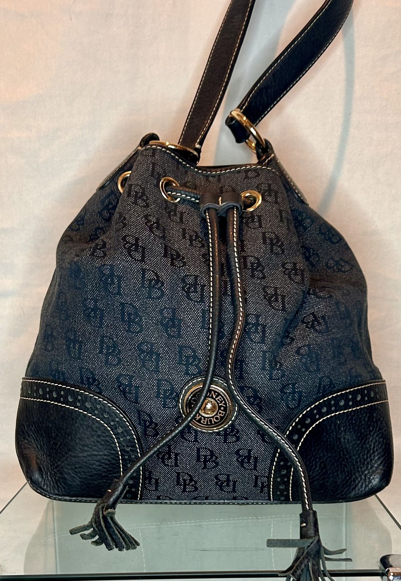 DOONEY and BOURKE drawstring bucket bag