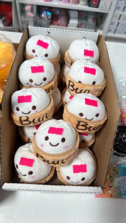 dumpling keychain