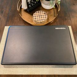 Toshiba Touchscreen with SSD, 8GB Ram, Webcam and HDMI