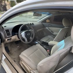 2012 Nissan Altima Coupe 