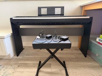 Yamaha P71 Digital Keyboard with Stand &  Bench
