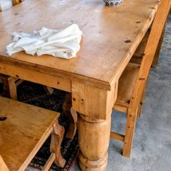 Farm Style Table And 8 Chairs