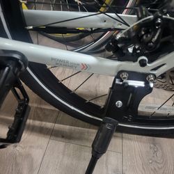 5weel electric  specialized  26,,Bike Brand New
