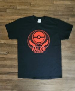 POKEMON TEAM VALOR TRAINER LOGO RED LOGO (MED SIZE) BLACK T-SHIRT