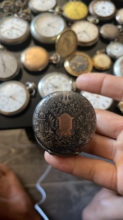 More than 50 pieces book of watch antique is very old still working