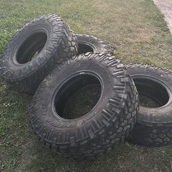 4 37” mt tires