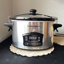 Slow cooker