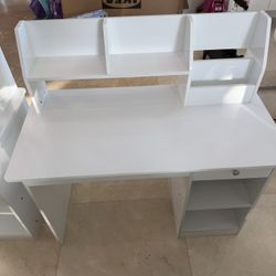 Children’s Desk 