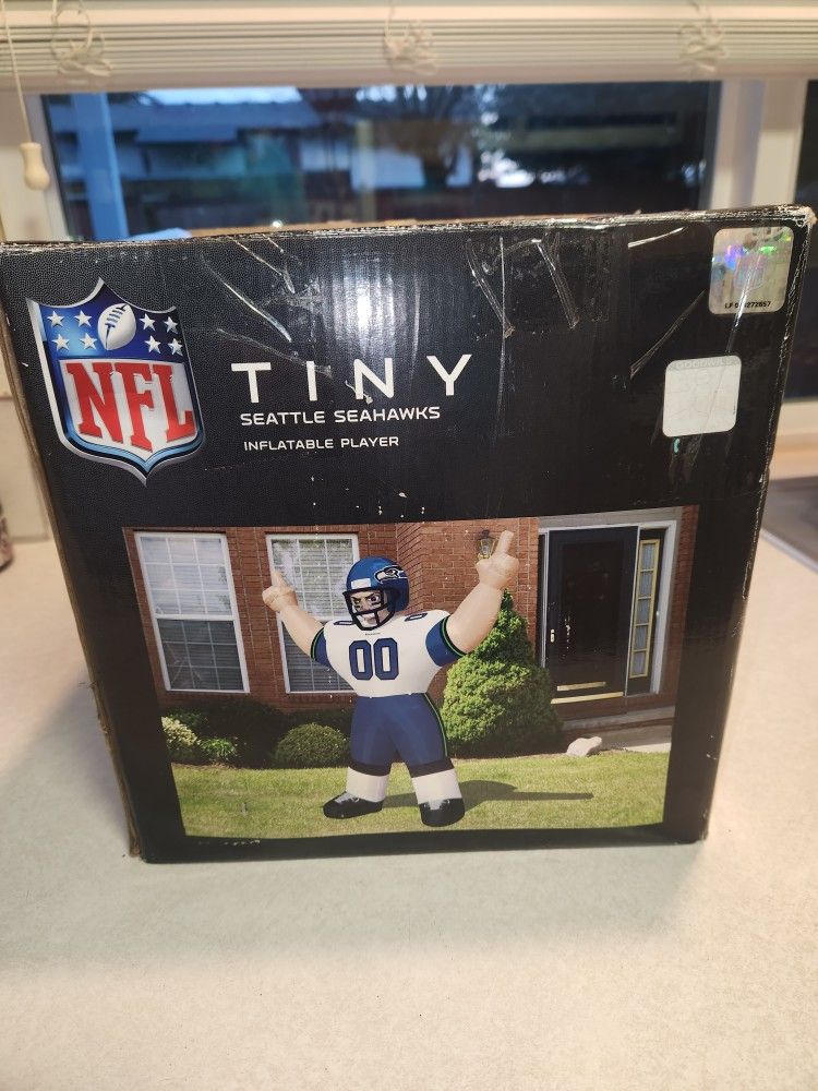 Seattle Seahawks 8 Ft. Inflatable Player