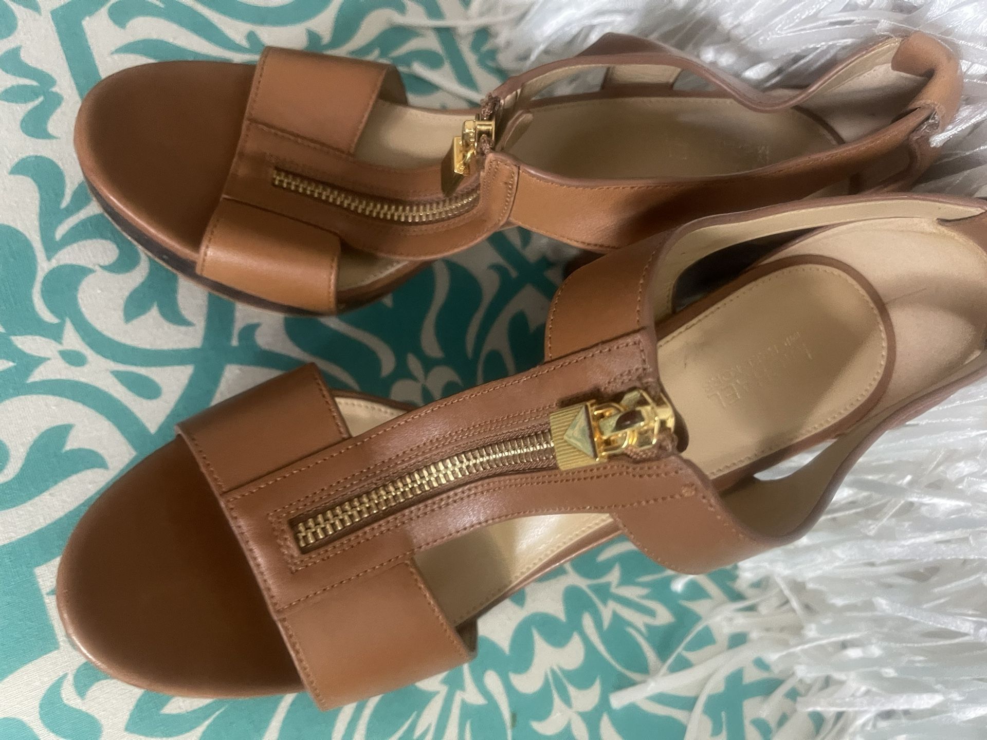 Michael Kors Peep Toe Tan Leather Sandal 8