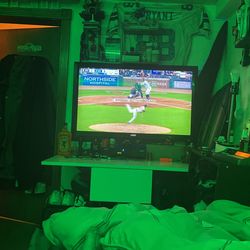 50 Inch Vizio Led Tv Works Great Nice Picture