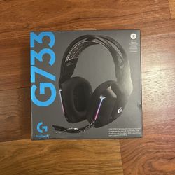 Logitech G733