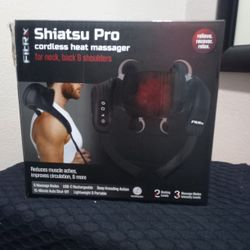 FitRX  SHIATSU PRO CORDLESS HEAT MASSAGER