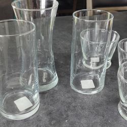 6 Glass Vases