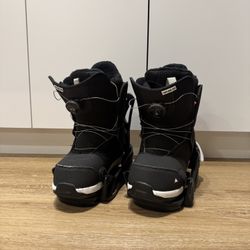 Burton Step on Binding and Snowboard Boots Kid’s Size 7K Women’s Size 7