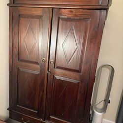 Armoire