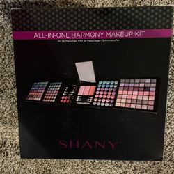 Brand new shany makeup set 