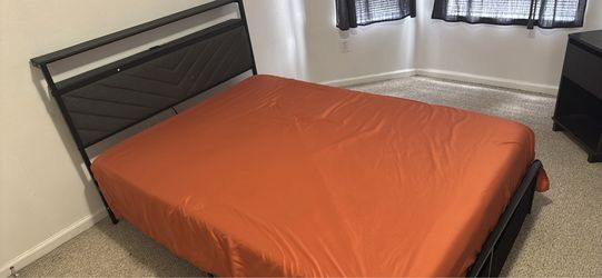 New queen bed and mattress